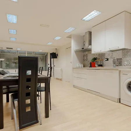 Apartman Urban Loft With Pool Table - M3 And Train Station - Duomo In 10 Min Milánó