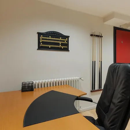 Urban Loft With Pool Table - M3 And Train Station - Duomo In 10 Min 公寓 *